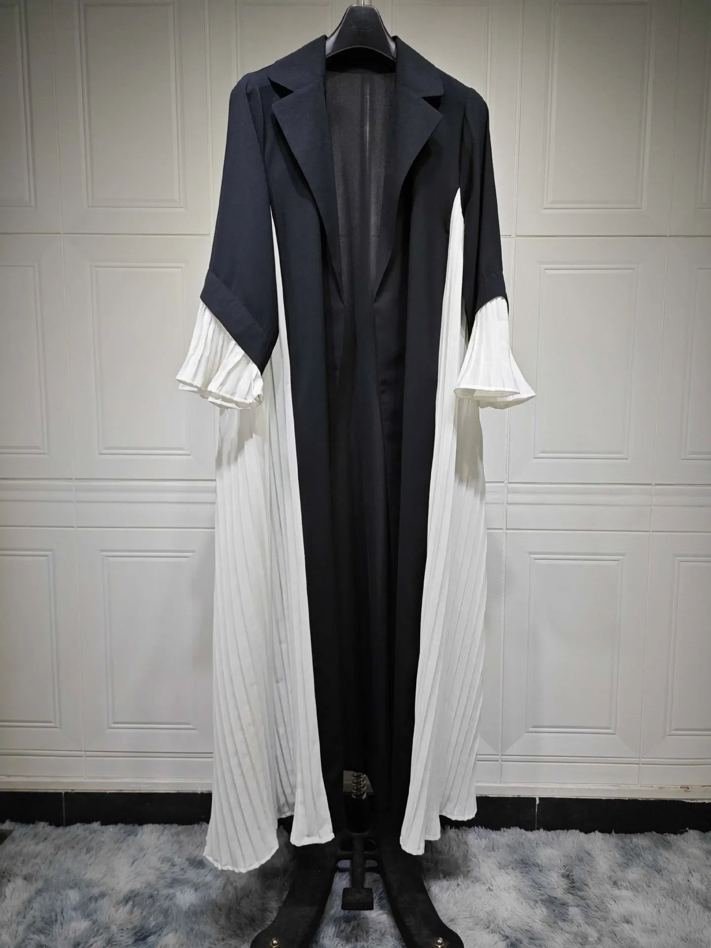 Abaya ouverte moderne